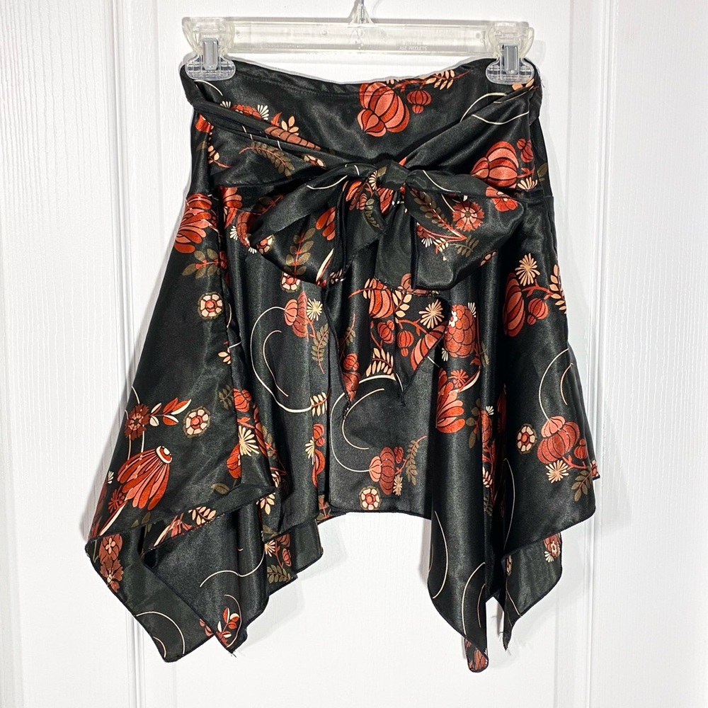 Y2K Trixxi Floral Satin Tie Front Handkerchief Hem Skirt Black Red Junior Small